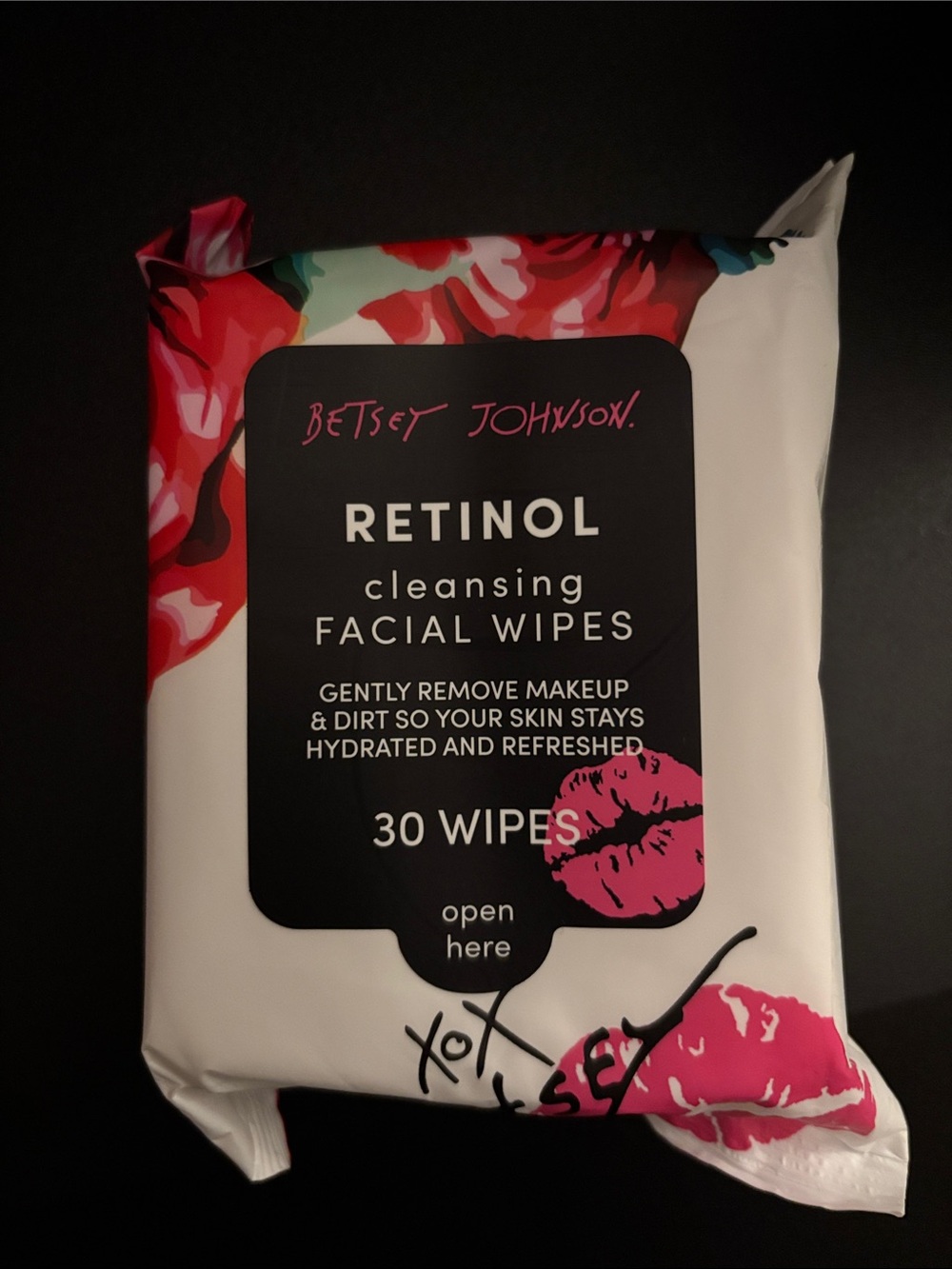 Betsey Johnson Retinol Facial Wipes - Pink & Black Floral Pack